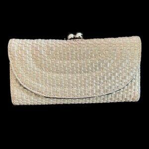 Kiss Lock Gold Tone Clutch/Wallet